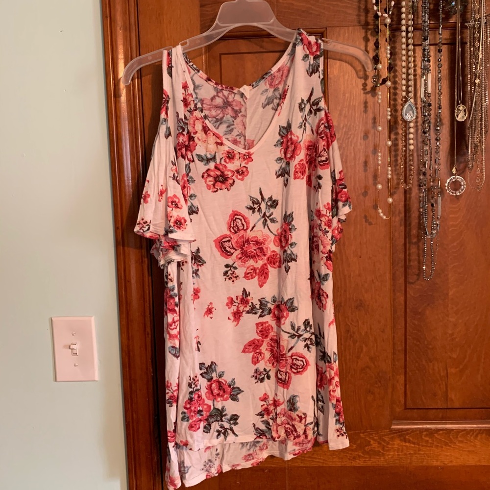 Maternity shirt